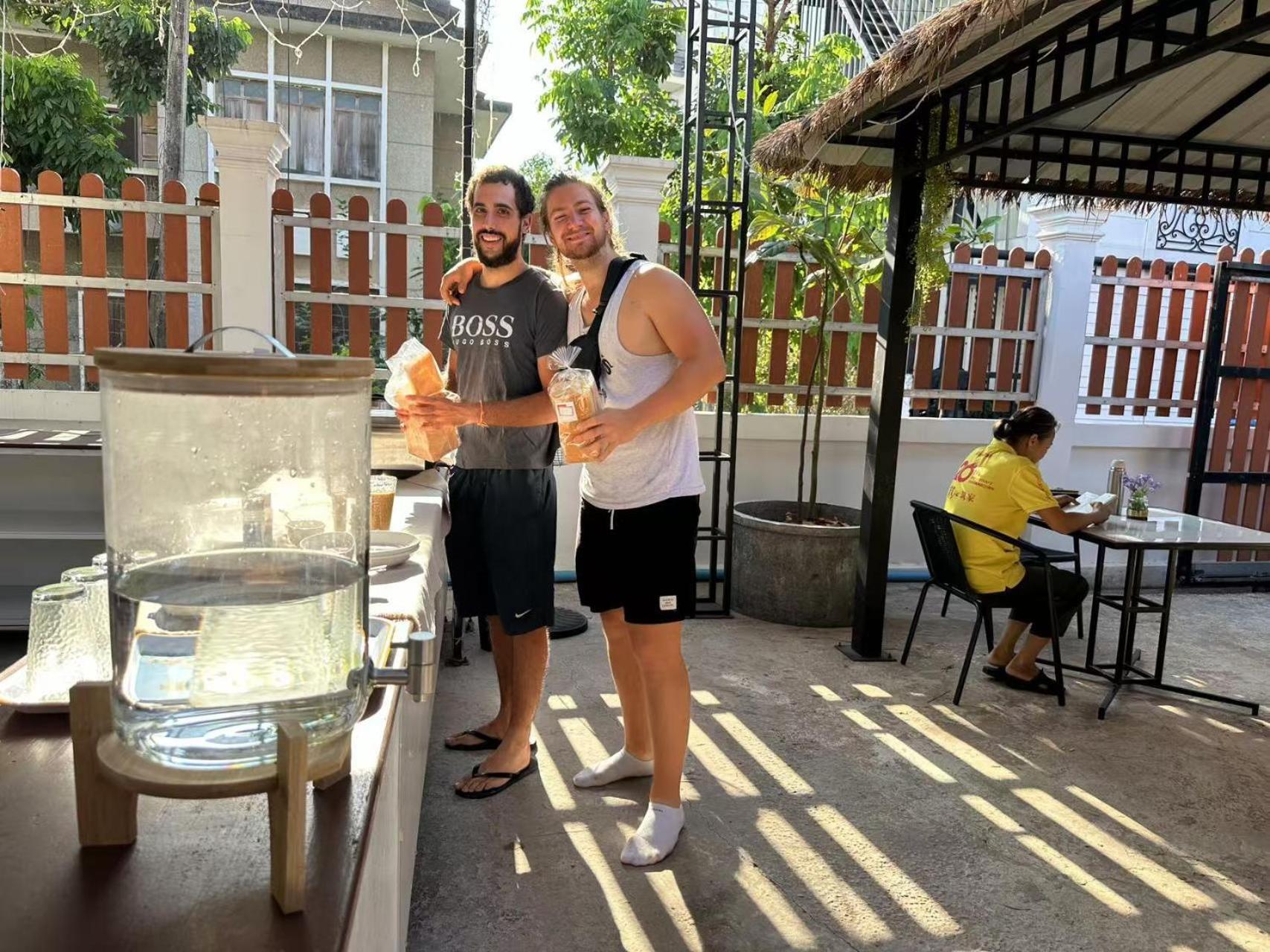 Venn Hostel Вьентьян Экстерьер фото